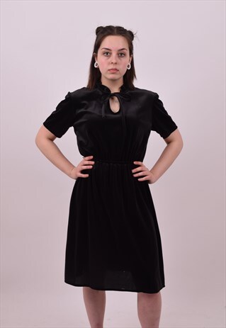 VINTAGE BLACK VELVET MID DRESS SIZE 8 10 12