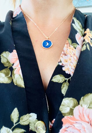 BLUE MOON NECKLACE