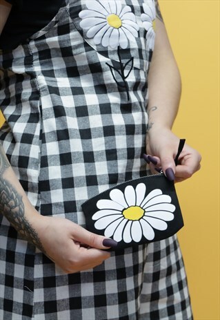 TO BE A DAISY PURSE