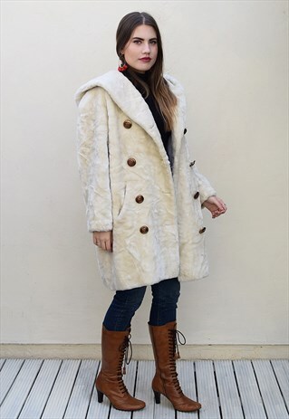 VINTAGE 70S CREAM HOODED ARCTIC FAUX FUR COAT
