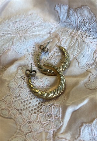 Gold tone hoop earrings studs croissant vintage 