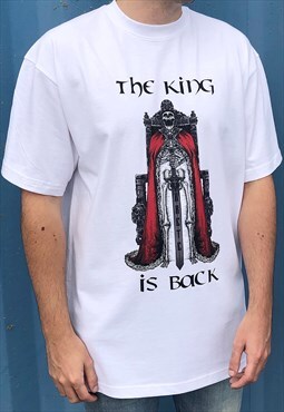 Oversized White T-shirt with graphic design THE KING IS BACK
