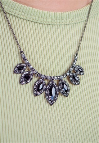 VINTAGE BLACK TEARDROP NECKLACE