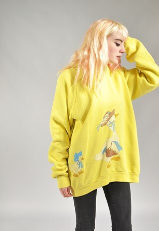 VINTAGE YELLOW DUCK PRINTED SWEATER