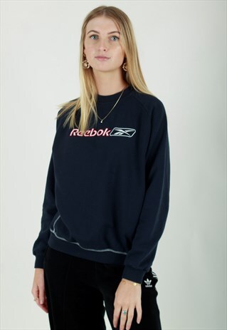 REEBOK SPELL OUT LOGO SWEATSHIRT