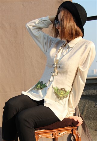 BEIGE LINEN GILET WITH HANDMADE EMBROIDERY IN GREEN
