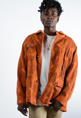 FESTIVAL CAMO JACKET IN ORANGE.