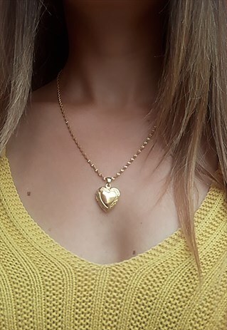 VINTAGE 24K GOLD PLATED OPEN HEART LOCKET