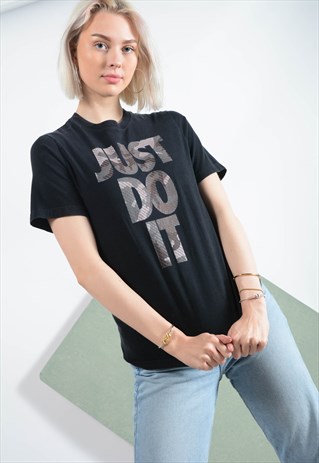 black nike t shirt womens