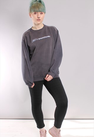 VINTAGE REEBOK SWEATSHIRT