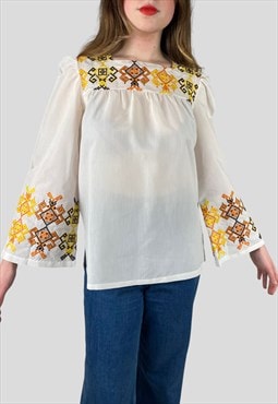 70's White Vintage 70's Fluted Sleeve Embroidery Folk Blouse