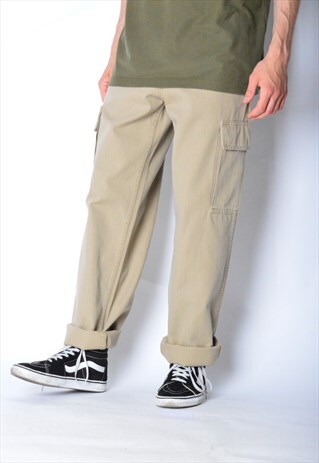 VINTAGE 90S BEIGE LEVIS CARGO PANTS