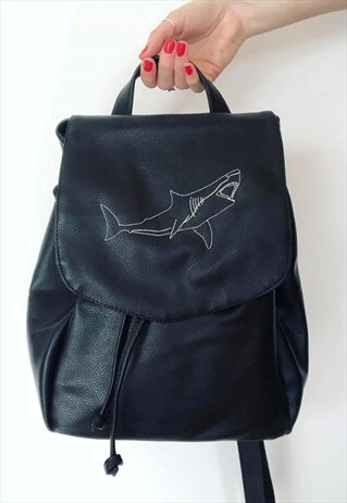BACKPACK IN BLACK WITH SILVER SHARK EMBROIDERY