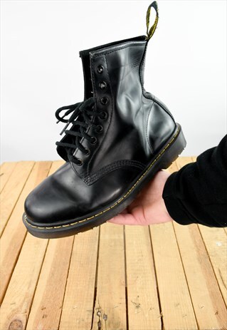 VINTAGE DR MARTEN BLACK LEATHER BOOT
