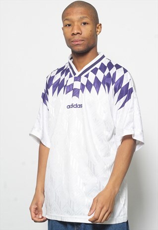 VINTAGE ADIDAS SPORTS T-SHIRT WHITE