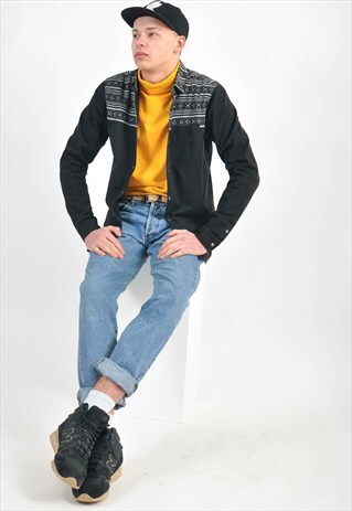 VINTAGE 90S SHIRT IN BLACK