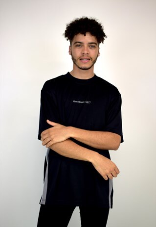 VINTAGE 90'S REEBOK T-SHIRT
