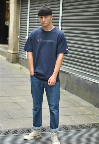 VINTAGE CHAMPION SPELL OUT TSHIRT