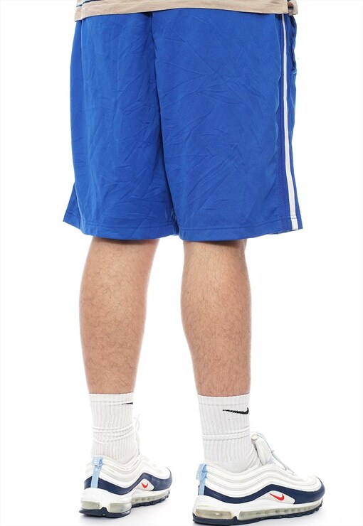 garment image