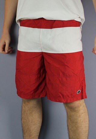 VINTAGE NIKE SHORTS IN RED WITH POCKETS, EMBROIDERED LOGO AN