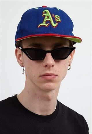 VINTAGE BLUE RED NEW ERA FITTED FLAT BRIM BASEBALL FULL CAP