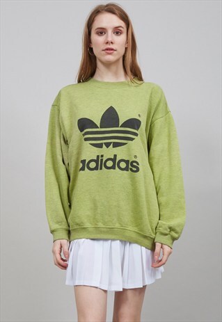 VINTAGE CLASSIC 90'S OVERSIZED GREEN ADIDAS SWEATER