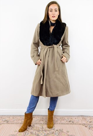 VINTAGE 90S MINK BEIGE WOOL FAUX FUR COLLARED COAT