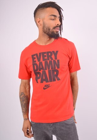 VINTAGE NIKE T-SHIRT TOP RED