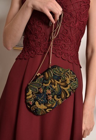 VINTAGE 80S BEADED BLACK VELVET CLUTCH WITH METAL STRAP