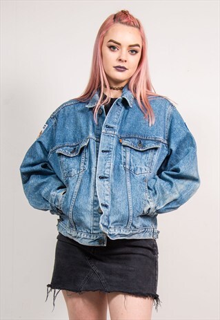90'S VINTAGE PATCH LEVI'S BLUE DENIM JACKET