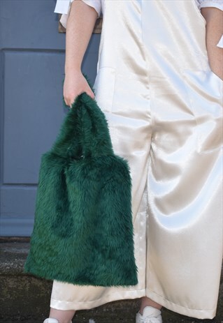 'INTO THE WOODS' GREEN FAUX FUR TOTE BAG
