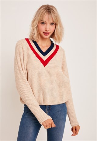 SUBDUED SPORTY V-NECK JUMPER