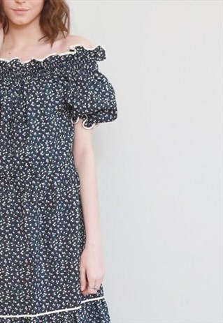 VINTAGE 1970'S FLORAL PRINT TIERED RUFFLE MAXI DRESS