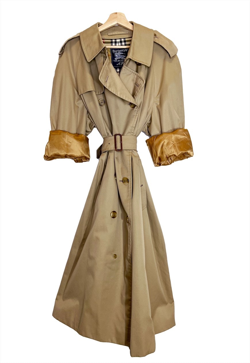 Burberry coat 2024 pre owned