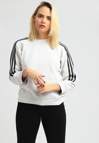 VINTAGE ADIDAS SWEATSHIRT