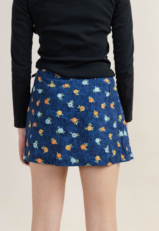 garment image