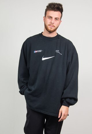 VINTAGE NIKE SWEATSHIRT