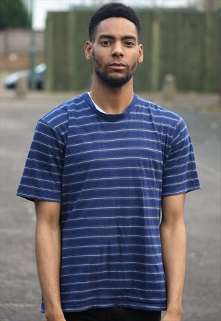 RETRO // 90'S // T-SHIRT