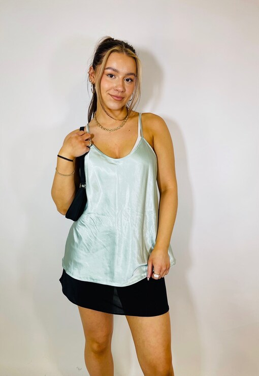 garment image