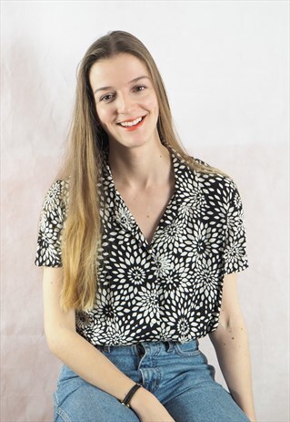 VINTAGE MONOCHROME FLORAL BLOUSE