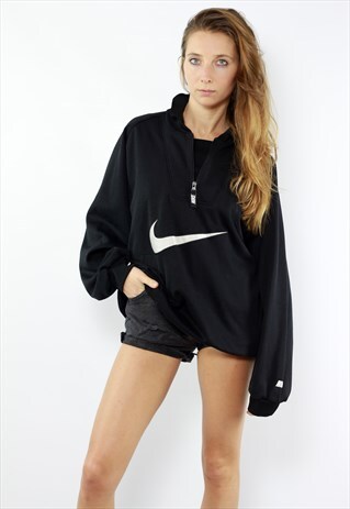 BLACK NIKE JUMPER / NIKE SWEATER BLACK 90S
