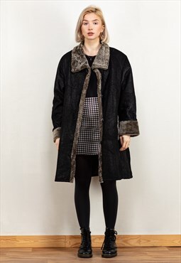 Vintage 90's Women Sheepskin Coat in Black