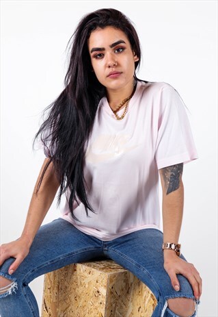 VINTAGE NIKE T-SHIRT AWT23