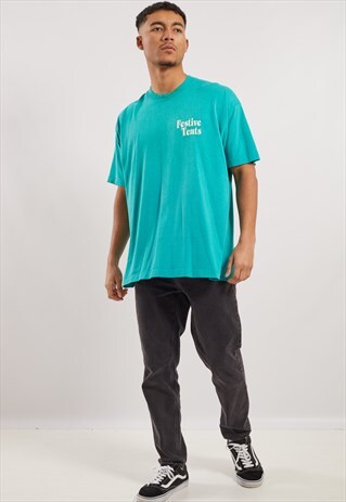 VINTAGE FESTIVE TENTS PRINT T-SHIRT
