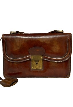Celine bag Luxury vintage brown leather. 