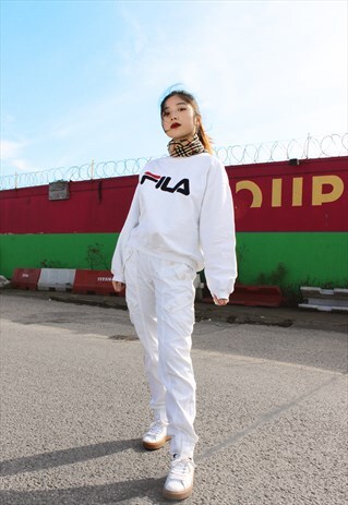 VINTAGE FILA WHITE EMBROIDERED SWEATSHIRT