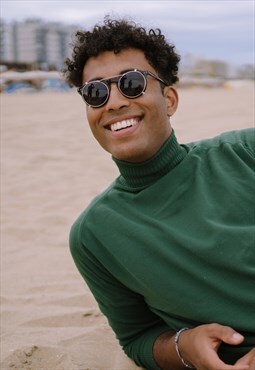 Clip-on Sunglasses in Black with Smoke Grey lens