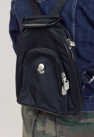 VINTAGE BLACK INVICTA BACKPACK