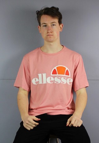VINTAGE ELLESSE T-SHIRT IN PINK WITH PRINTED LOGO. SIZE MEDI