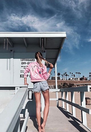 PINK BOMBER